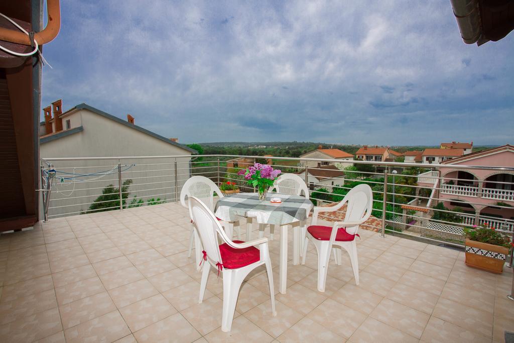 Apartments Nela Pula Ngoại thất bức ảnh